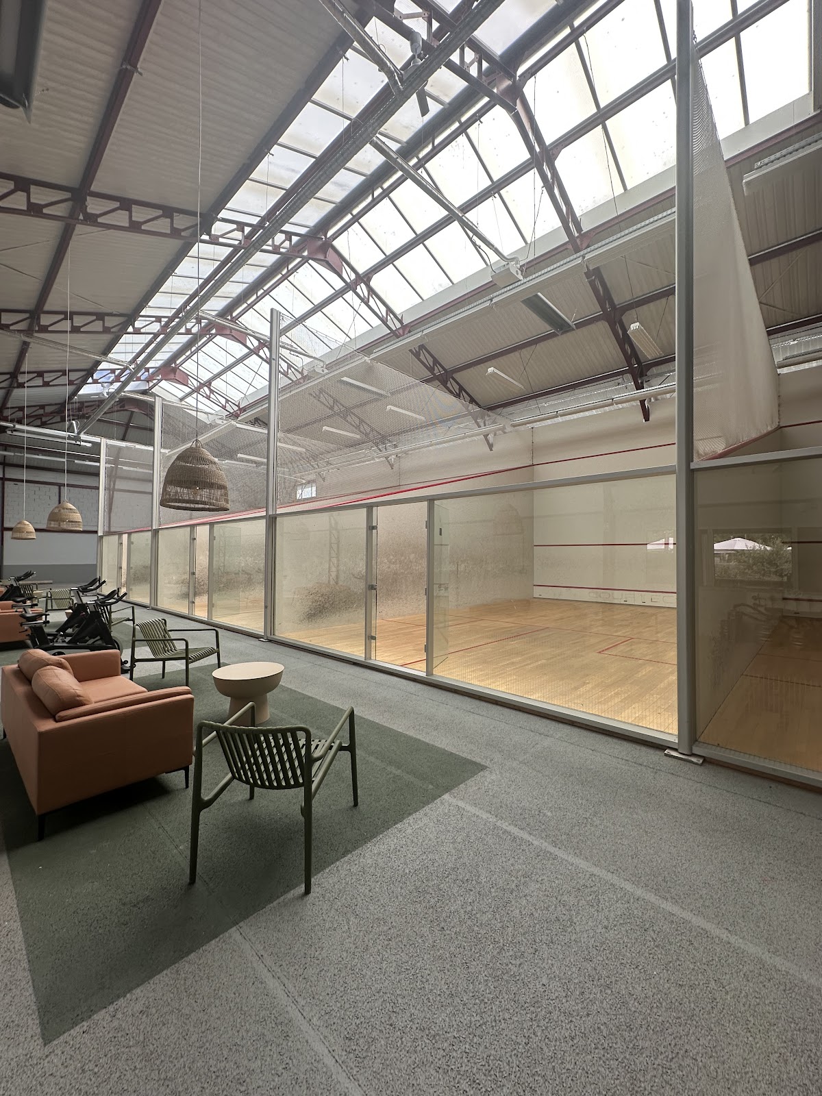 BØ Padel Sports Social Club, club de padel à Rochecorbon, photo 5