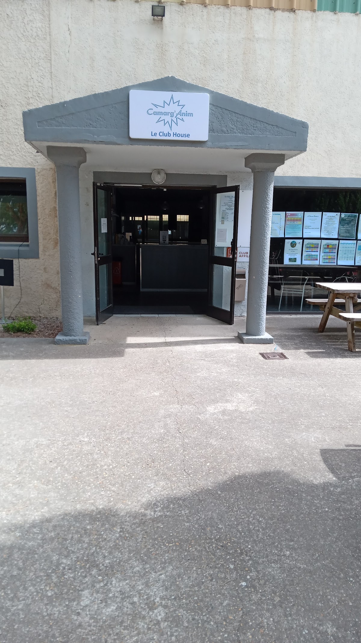 CAMARG'ANIM, club de padel à Arles