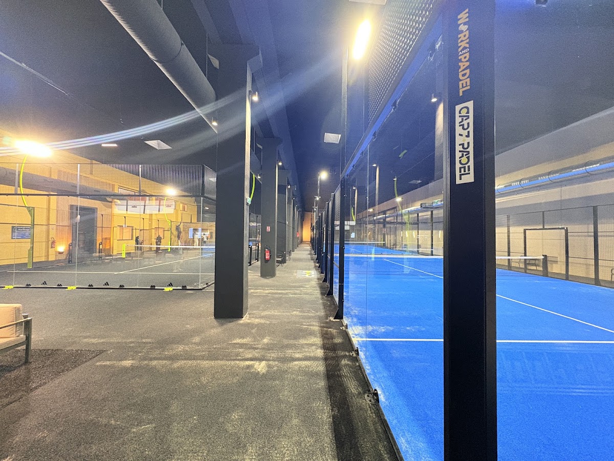 CAP 7 PADEL, club de padel à Marseille