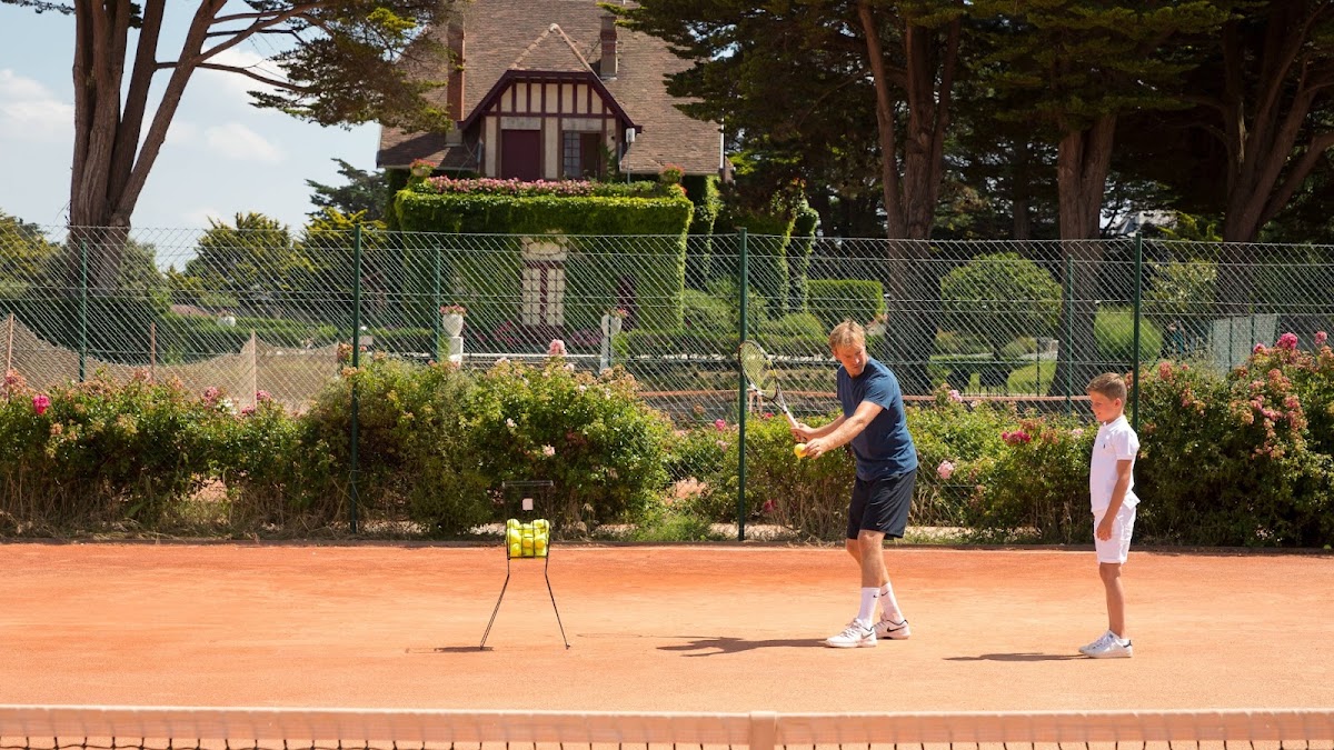 COUNTRY CLUB BARRIERE LA BAULE, club de padel à Le Pouliguen