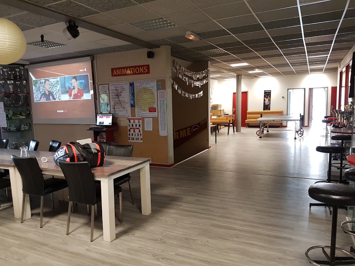 DECINES (TENNIS CLUB DE), club de padel à Décines-Charpieu, photo 2