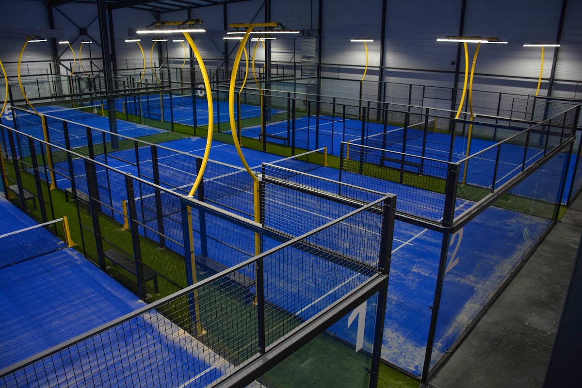 ESPRIT PADEL LA BOISSE, club de padel à La Boisse