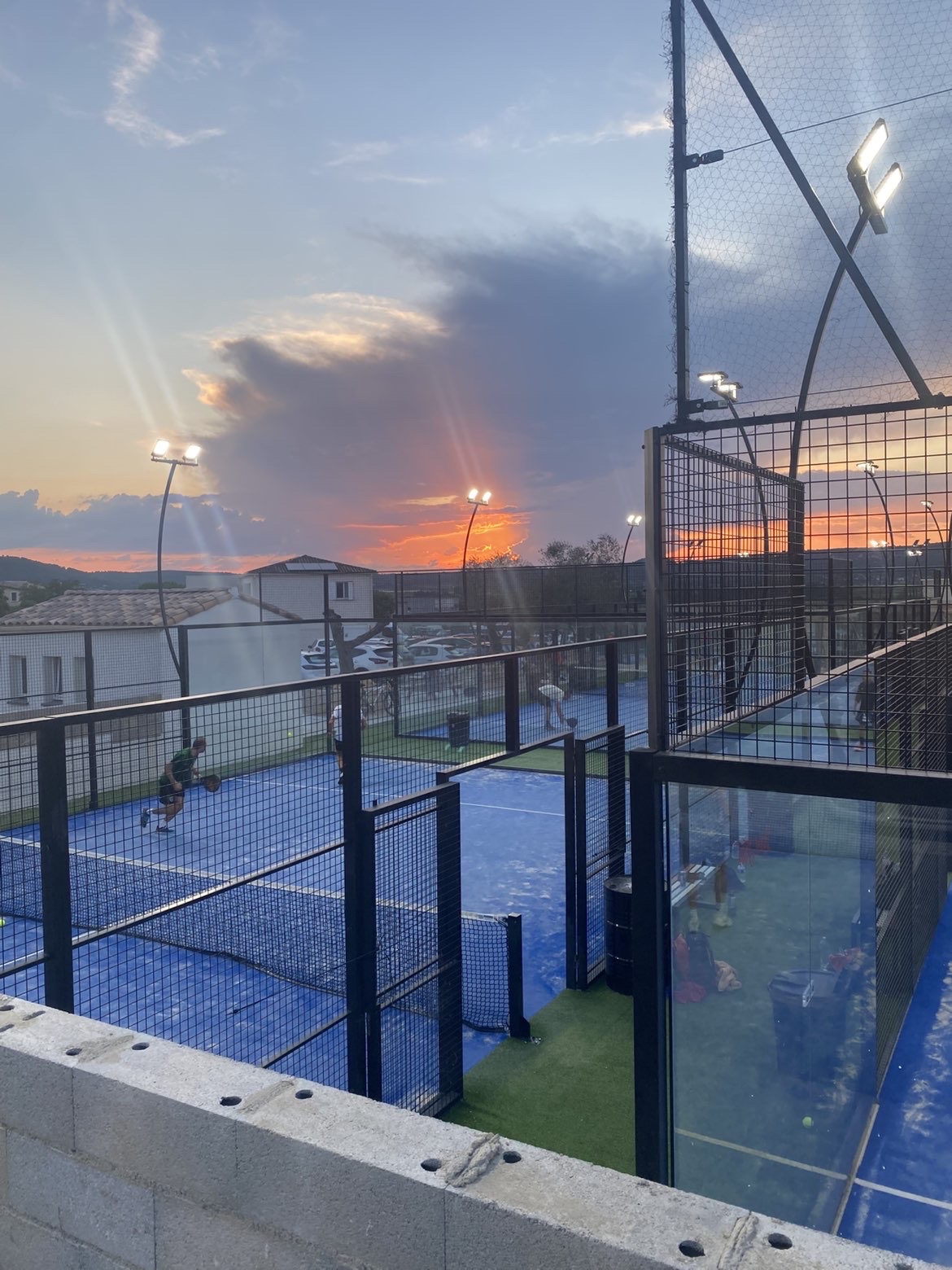 FLORALI PADEL MOUV, club de padel à Saint-Dionisy, photo 3