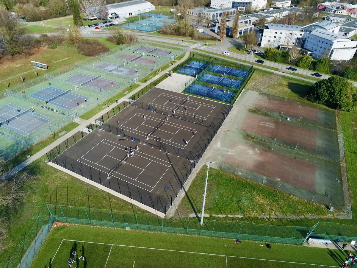 GRENOBLE UNIVERSITE CLUB, club de padel à Gières
