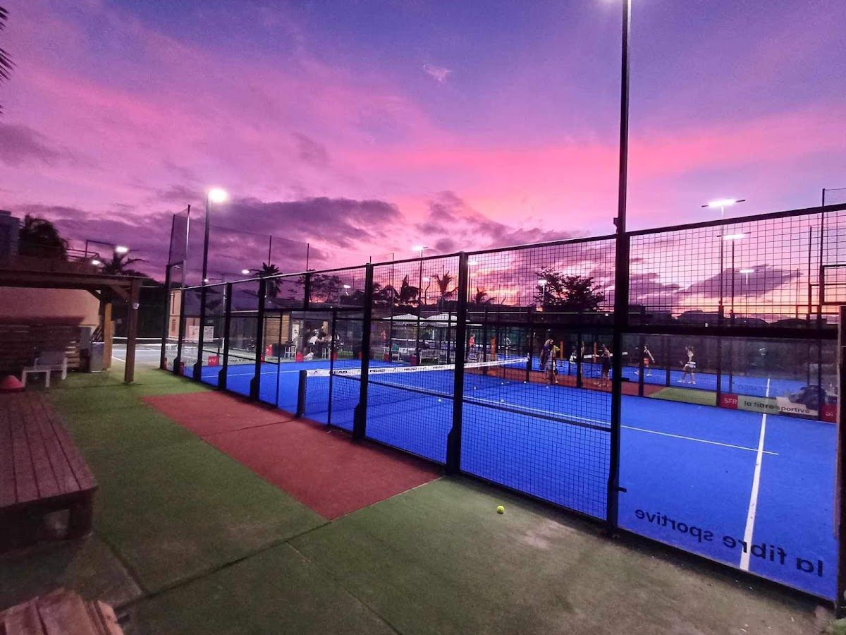 KAZ A PADEL, club de padel à La Possession