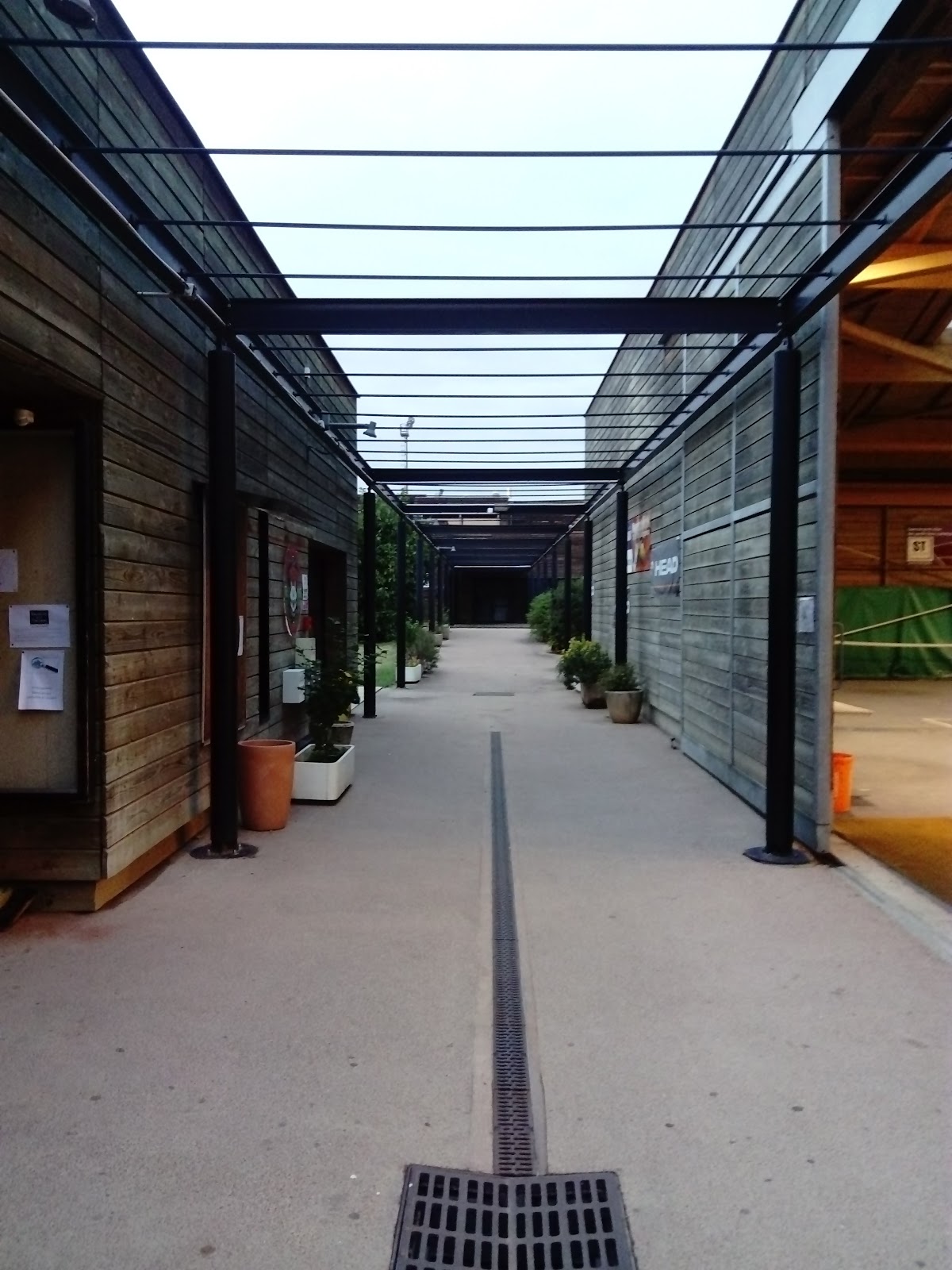 LOU TENNIS PARC, club de padel à La Mulatière, photo 3