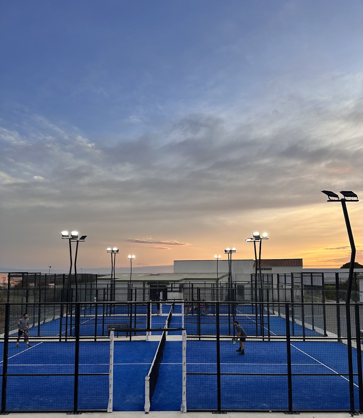 PADEL CLUB CROCODIL'S, club de padel à Servian, photo 2