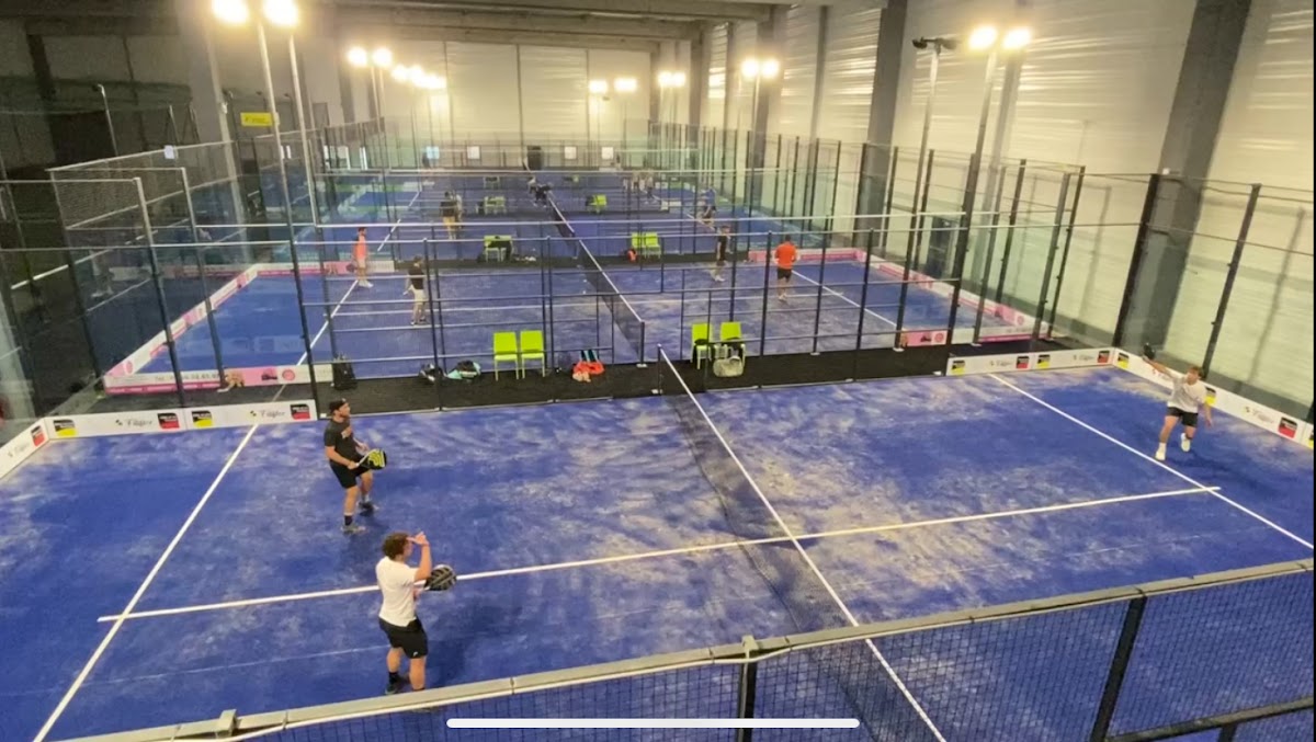 PADEL FOOTBALL CLUB, club de padel à Douchy-les-Mines