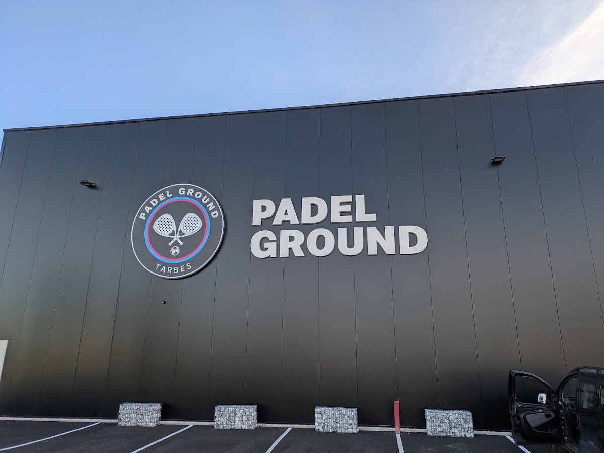 PADEL GROUND Soues, club de padel à Soues
