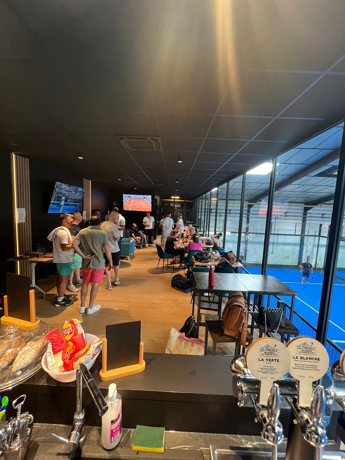 PADEL SHOT LYON, club de padel à Saint-Genis-Laval, photo 3