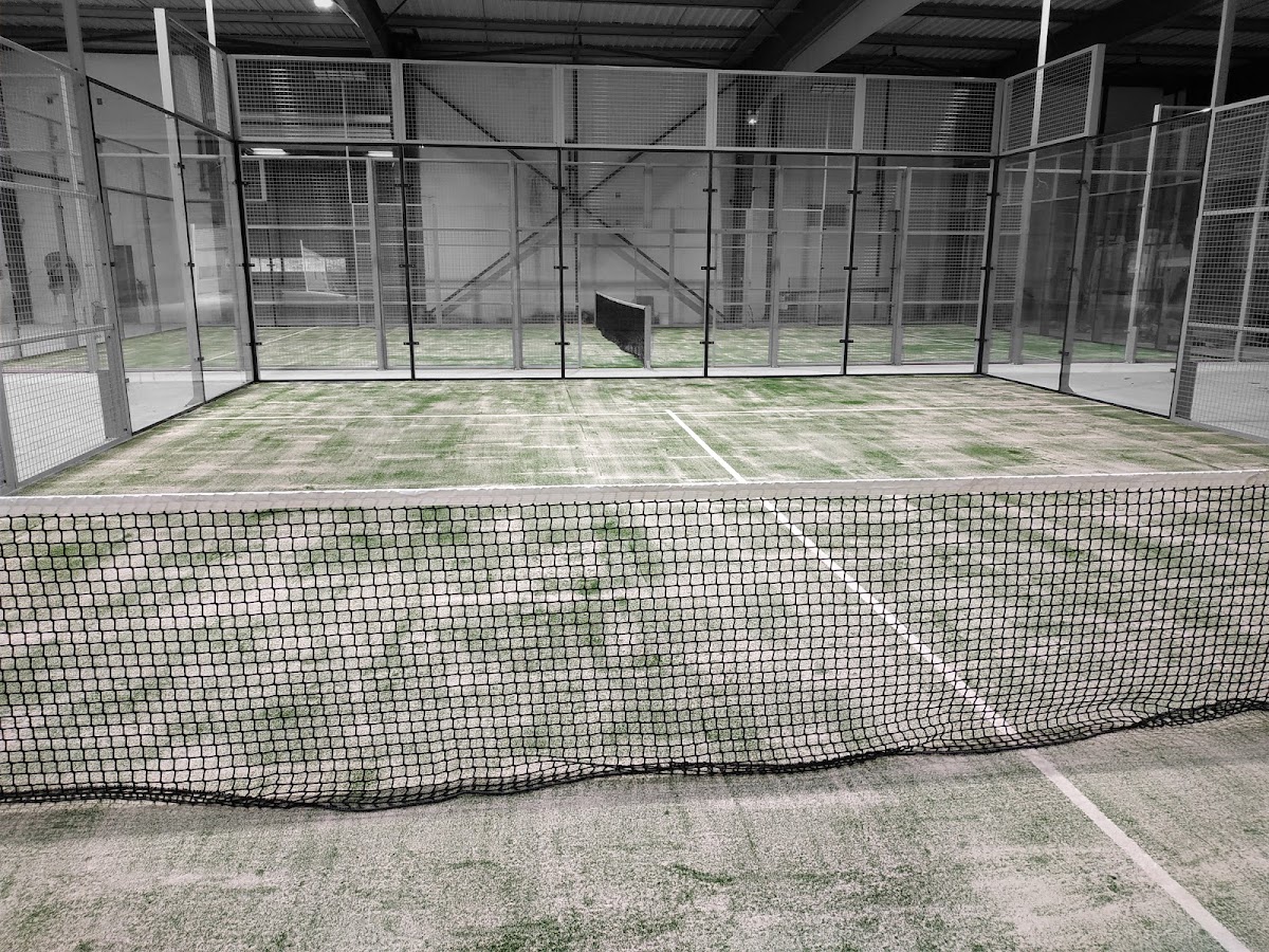 PADEL SPOT, club de padel à Gond-Pontouvre