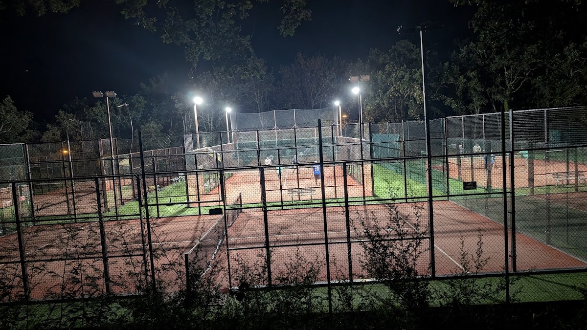 PADEL TENNIS CLUB DES ADRETS, club de padel à Les Adrets-de-l'Estérel
