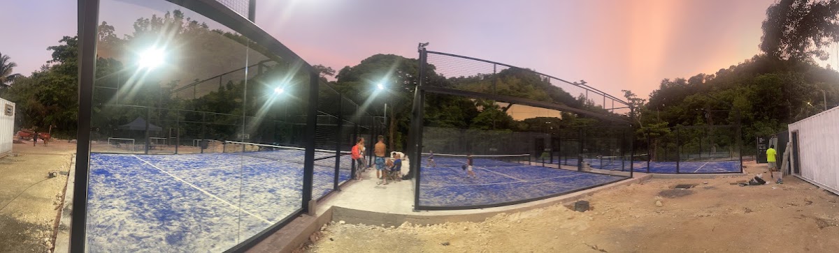 PADELOUPE, club de padel à Le Gosier, photo 4