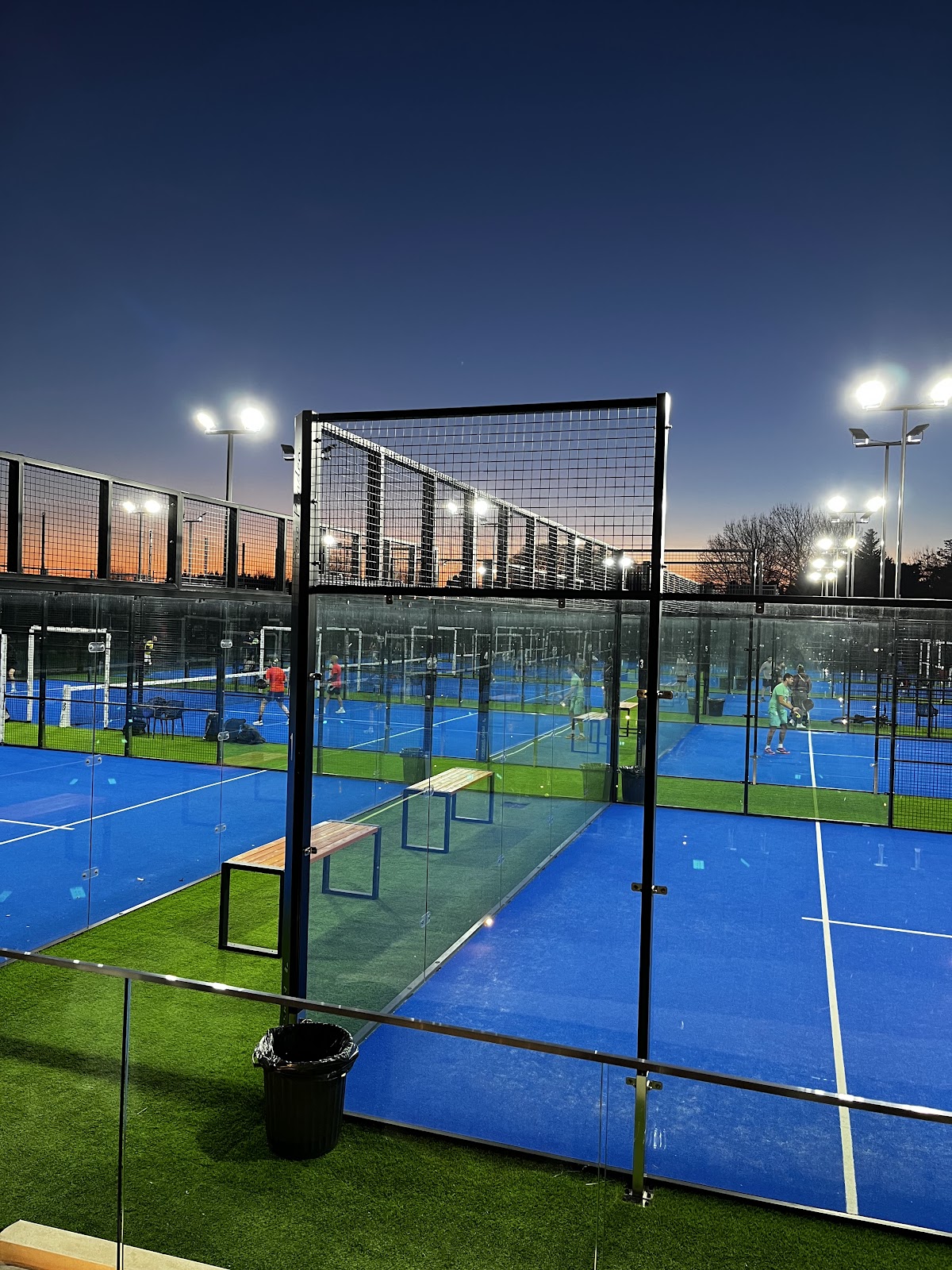 PARC PRADEN - Marguerittes, club de padel à Marguerittes