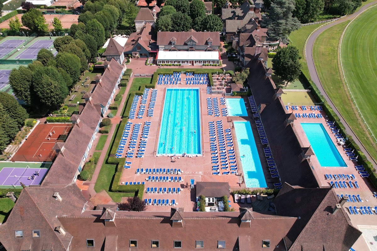 PARIS COUNTRY CLUB, club de padel à Rueil-Malmaison, photo 2