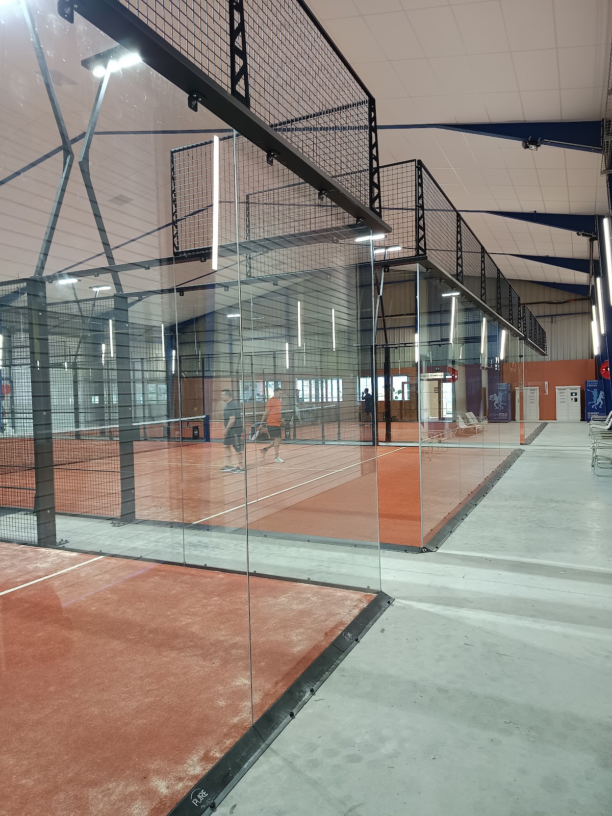 PURE PADEL MONTAIGU, club de padel à La Roche-sur-Yon, photo 2
