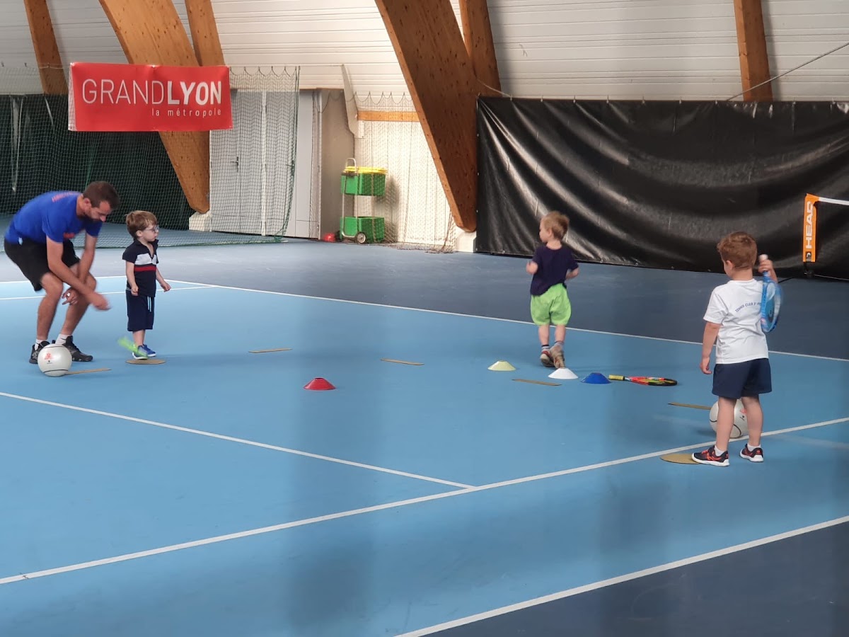 SAINT PRIEST (TENNIS CLUB DE), club de padel à Saint-Priest