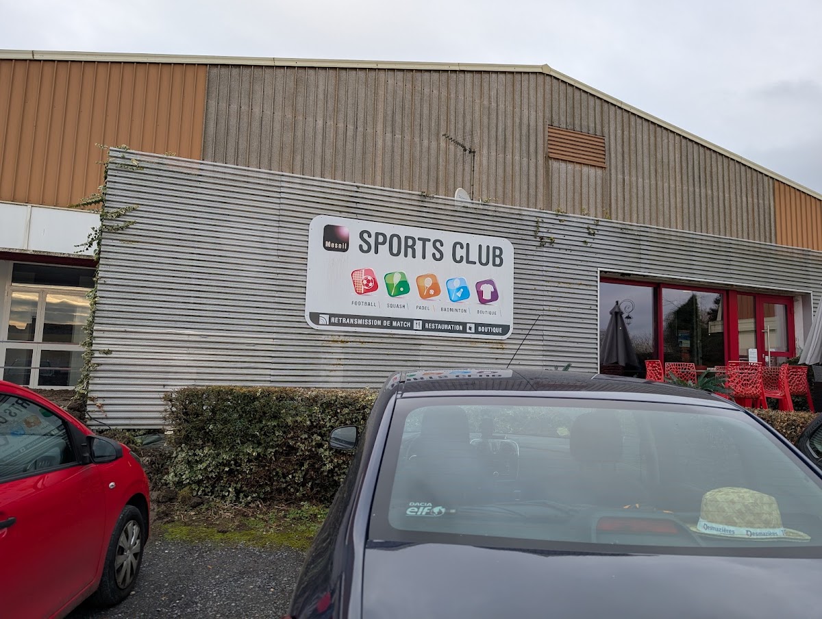 SAINT-QUENTIN MESNIL SPORTS CLUB, club de padel à Harly, photo 3