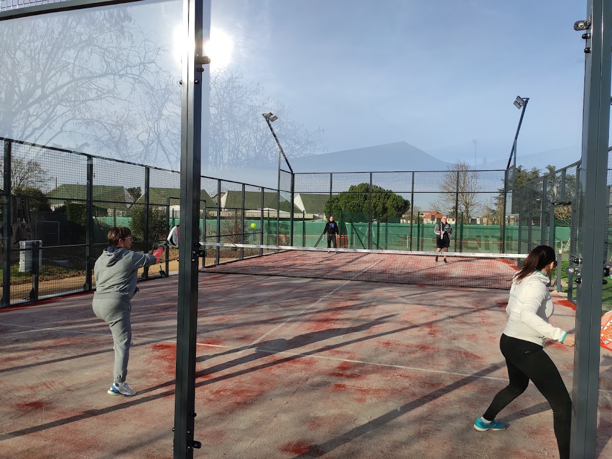 STADE POITEVIN TENNIS, club de padel à Poitiers
