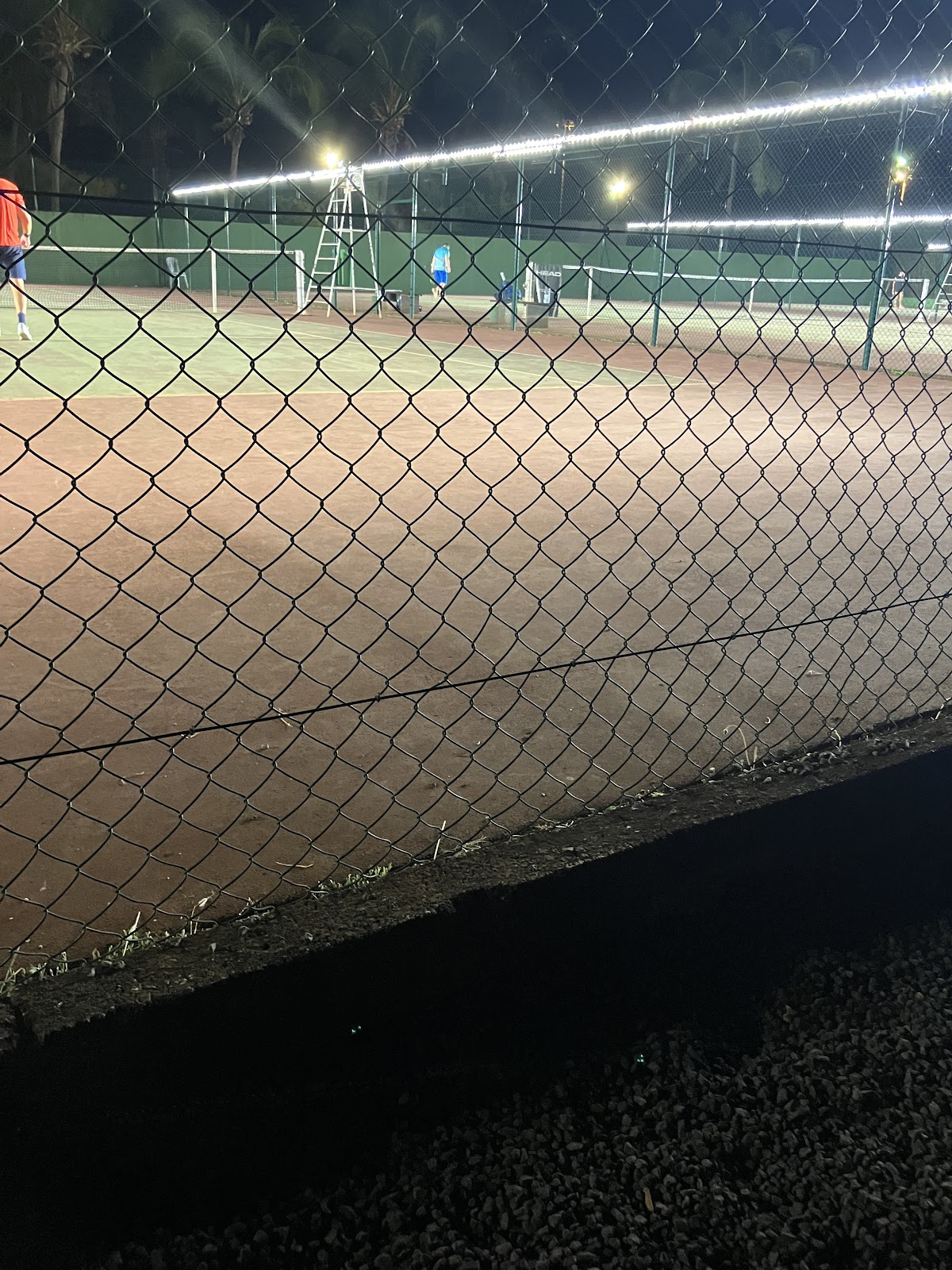 T.C. DIONYSIEN STE CLOTILDE, club de padel à Sainte-Marie, photo 4
