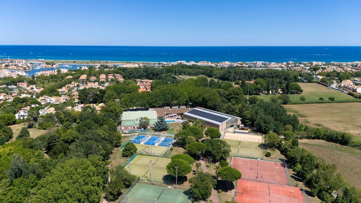 TC GRAND STADE ST CYPRIEN, club de padel à Saint-Cyprien