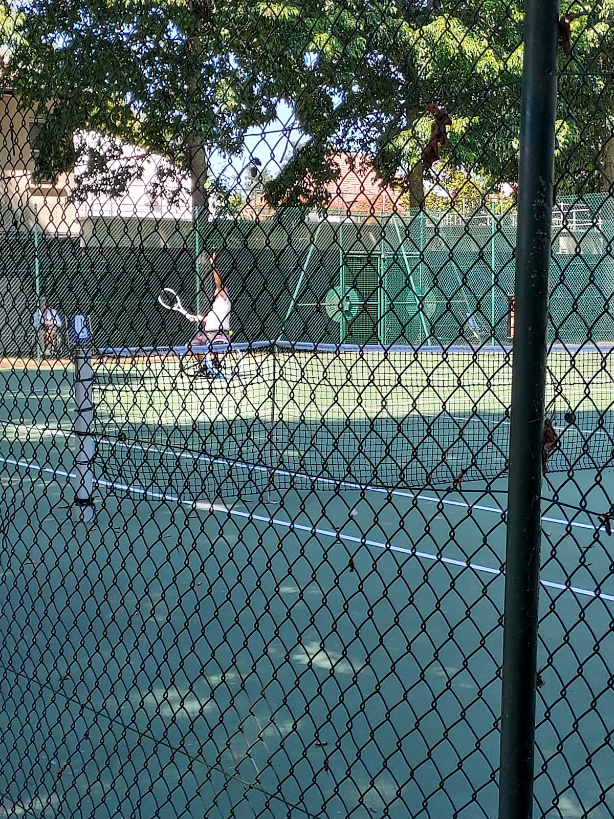 T.C. VOISINS LE BRETONNEUX, club de padel à Voisins-le-Bretonneux, photo 2
