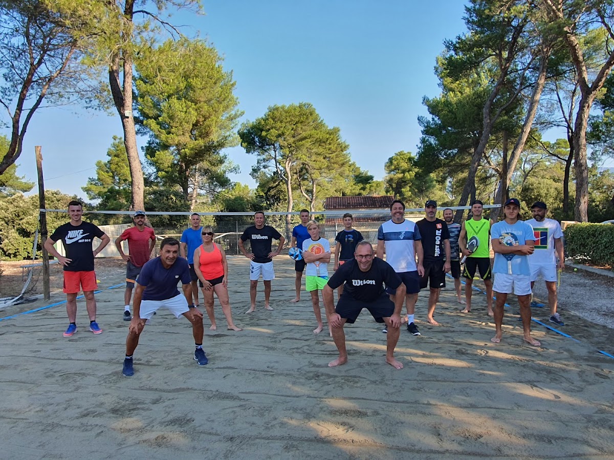 TENNIS CLUB CHARLEVAL, club de padel à Charleval, photo 5