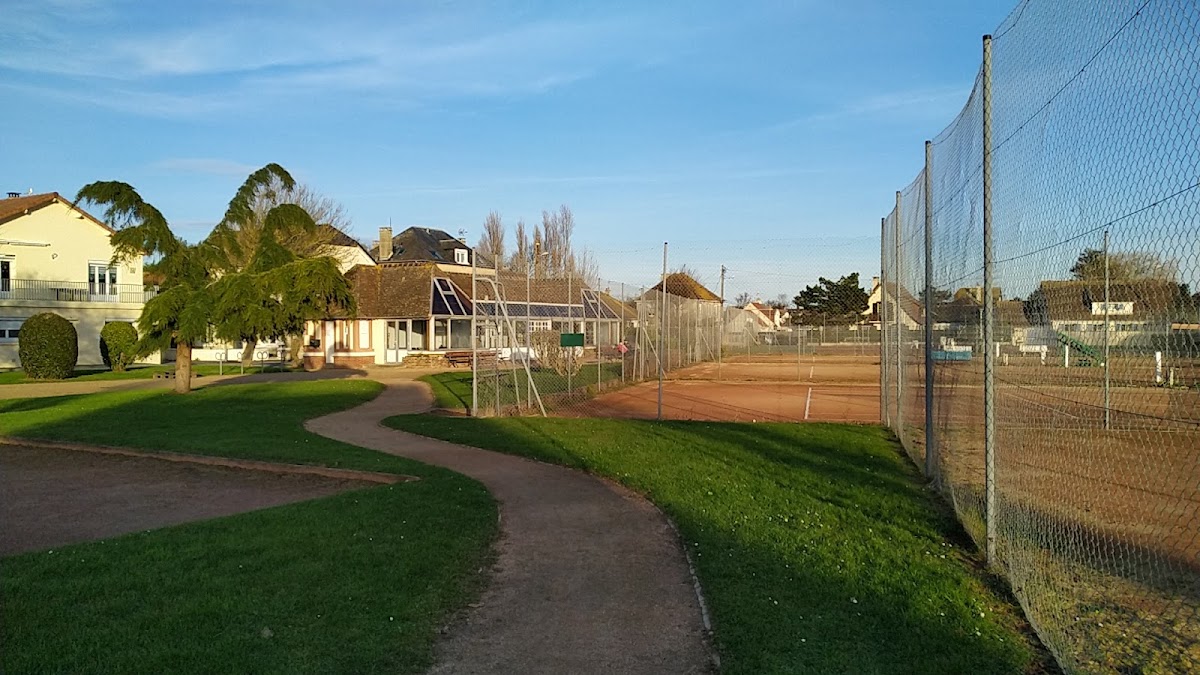 TENNIS CLUB DE COURSEULLES-BERNIERES, club de padel à Courseulles-sur-Mer, photo 3