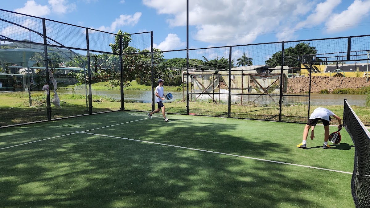 TENNIS CLUB DES TROIS ILETS, club de padel à Les Trois-Îlets