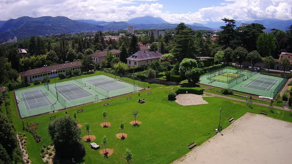 TRONCHE (LA) TENNIS CLUB, club de padel à La Tronche, photo 2