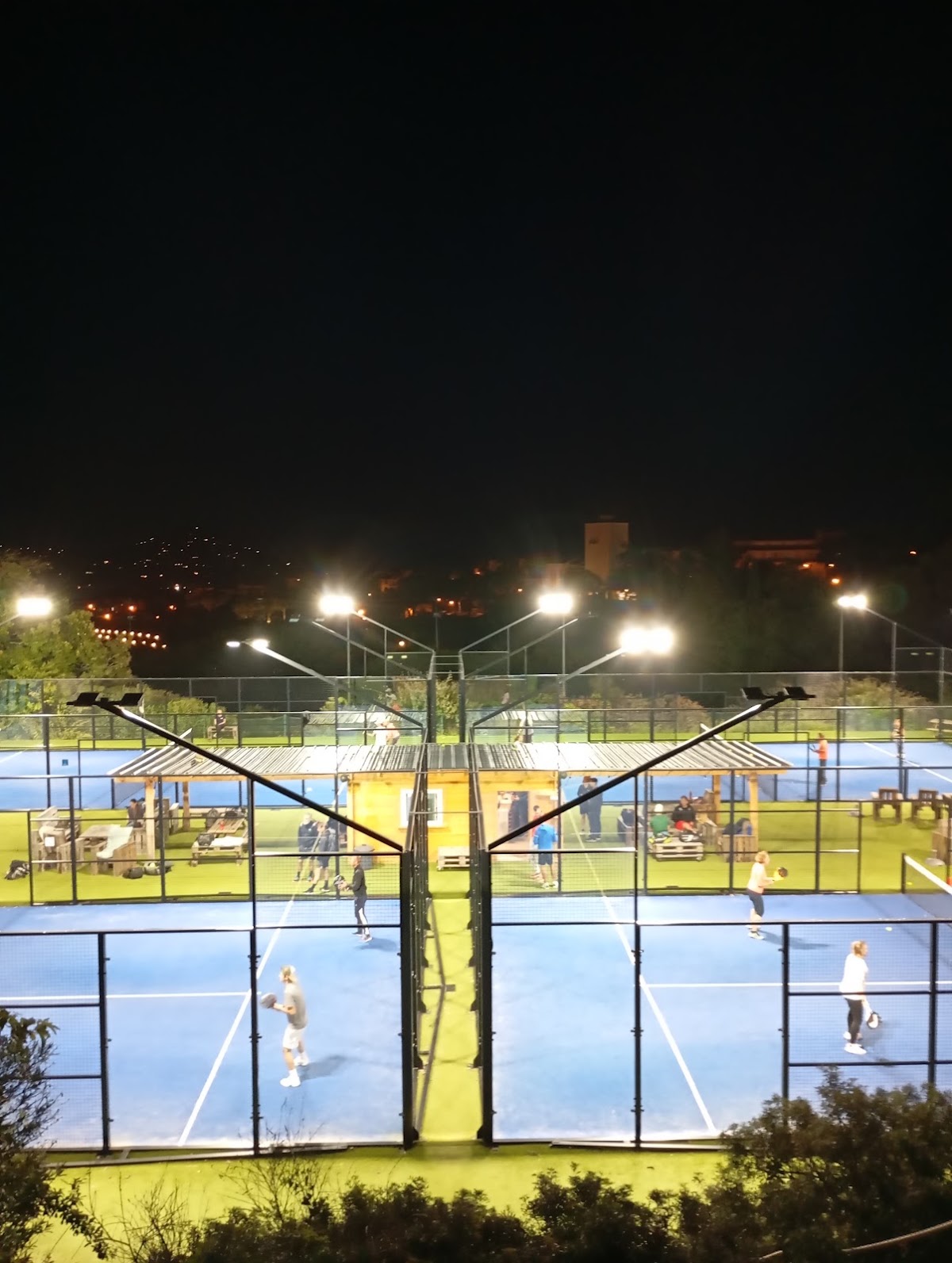 ULTRA CAP ESTEREL COUNTRY CLUB, club de padel à Saint-Raphaël, photo 4