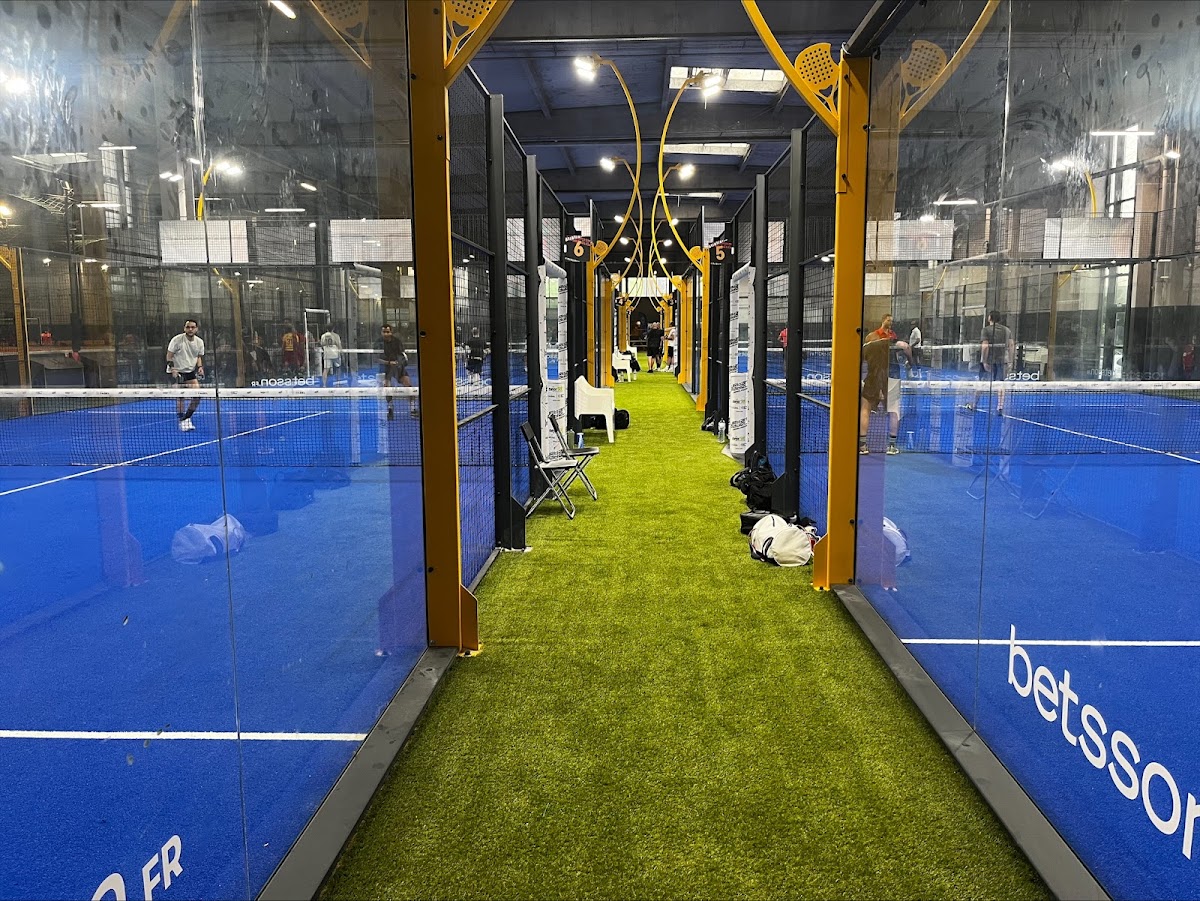 URBAN PADEL TOULOUSE SEPT DENIERS, club de padel à Toulouse, photo 3