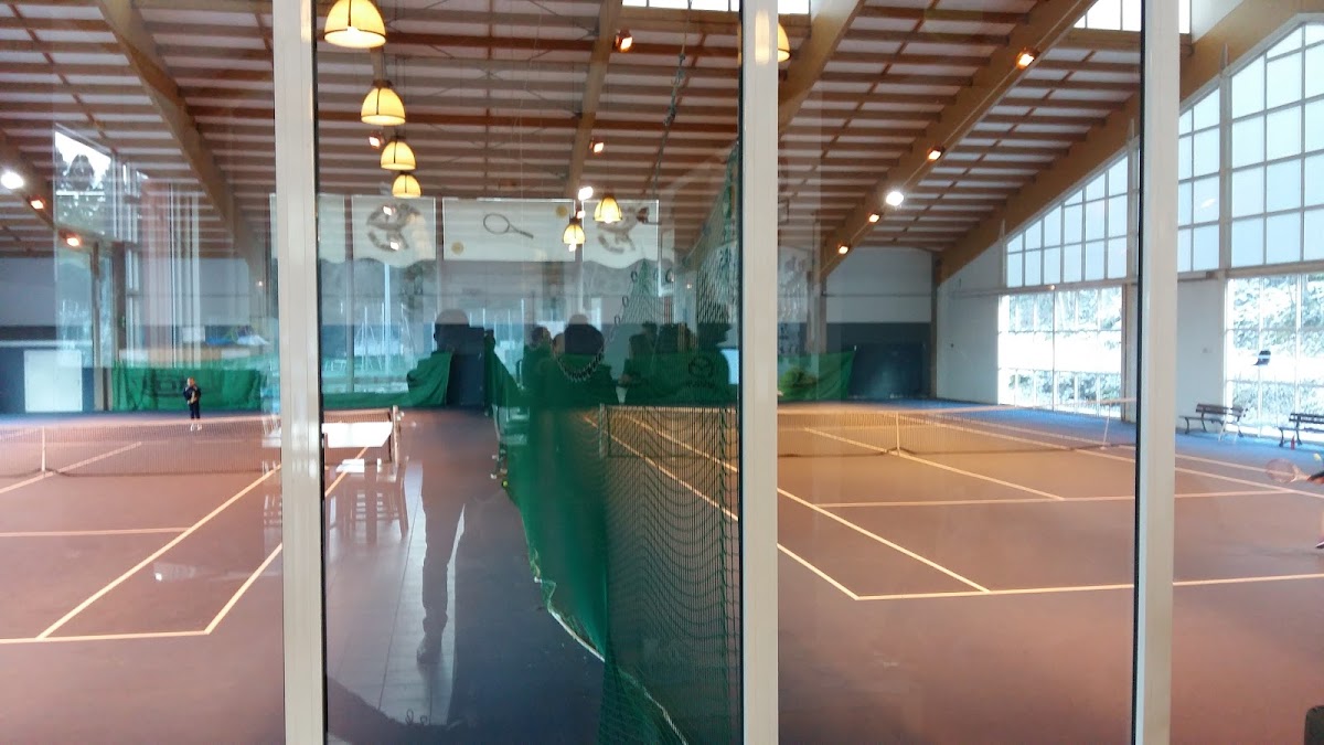 VILLARS (TENNIS CLUB DE), club de padel à Villars, photo 2
