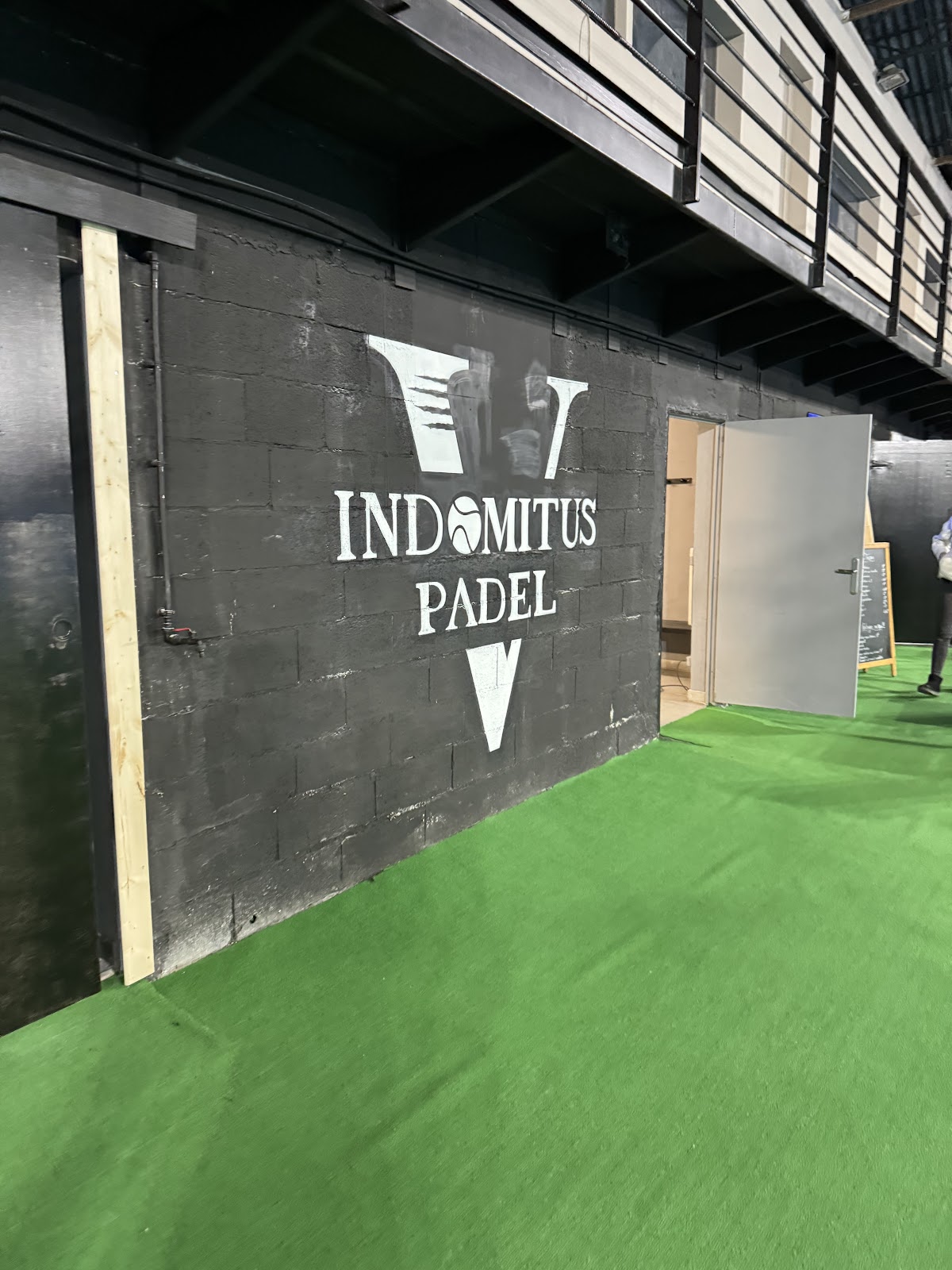 V.INDOMITUS PADEL, club de padel à La Trinité, photo 2